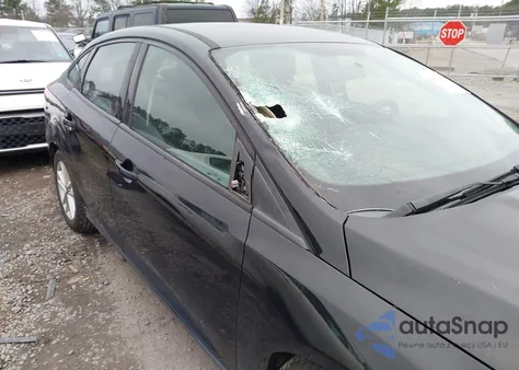 2016 Ford Focus Se z USA, uszkodzony, nr VIN 1FADP3F24GL371538